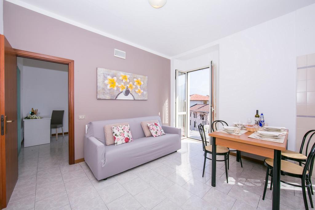 Residence Riva Del Lario 그라베도나 외부 사진